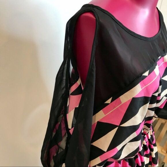 Soprano Geometric Cold Shoulder Dress sz L - Picture 7 of 8